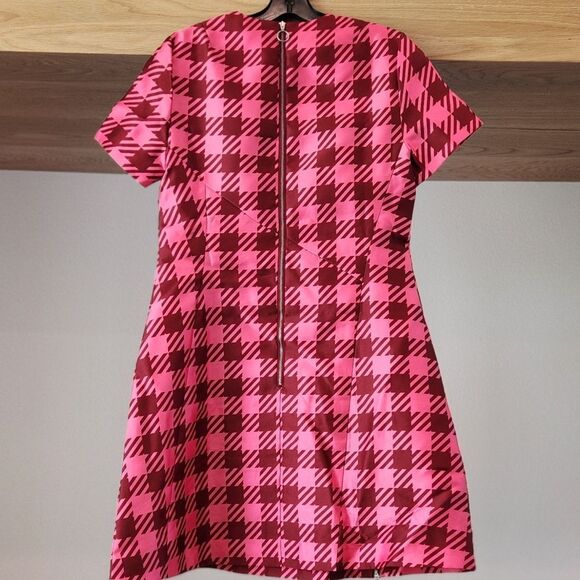 “Bold Houndstooth Zip Mini Dress” - Picture 5 of 6